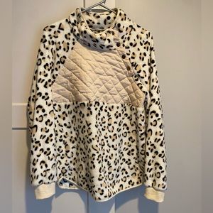 Leopard pullover